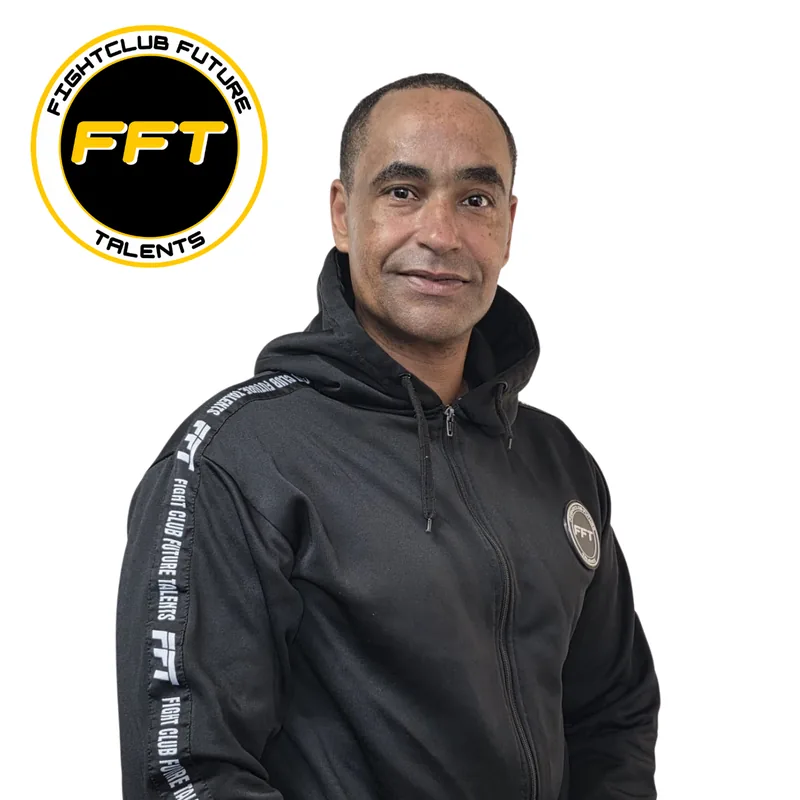 Jean assistent trainer bij Fightclub Future Talents